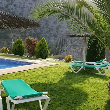 Casitas Cueva Del Gato Villa Benaojan Exterior photo