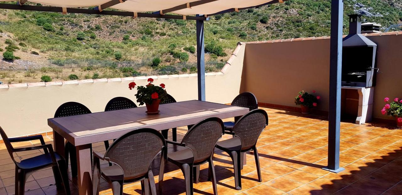 Casitas Cueva Del Gato Villa Benaojan Exterior photo